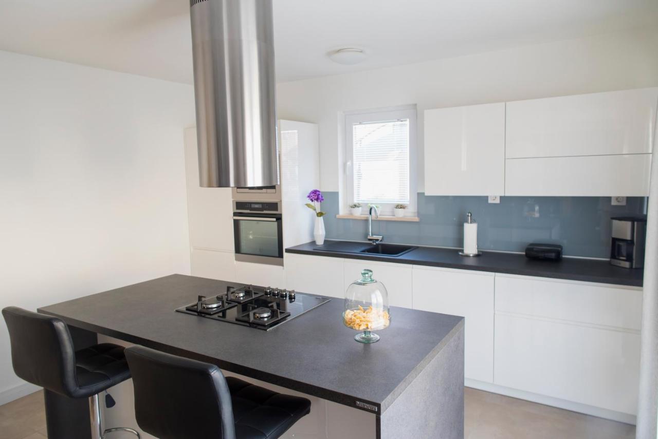 Modern Mediterranean Apartment Zára Kültér fotó