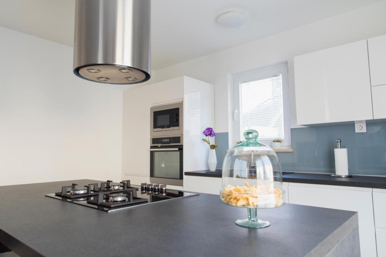 Modern Mediterranean Apartment Zára Kültér fotó